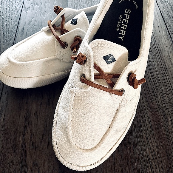 Sperry’s Shoes - NWT/IOB/SPERRY’s white women’s dockers,brown leather non removable curled laces